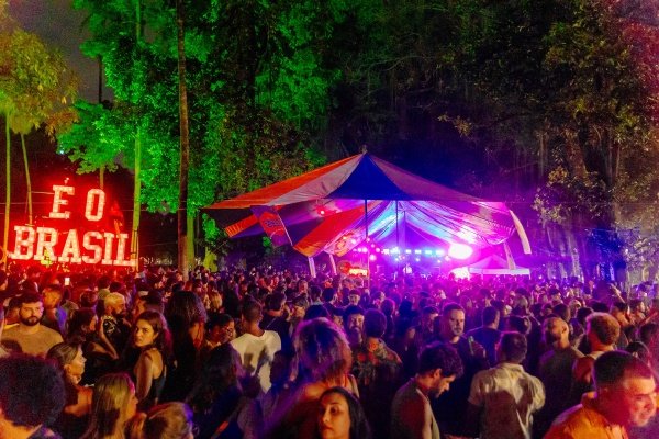 Rastro de Cobra :: SANGUE LATINO - Todo mundo no Rio :: Lapa - RJ (foto do evento)